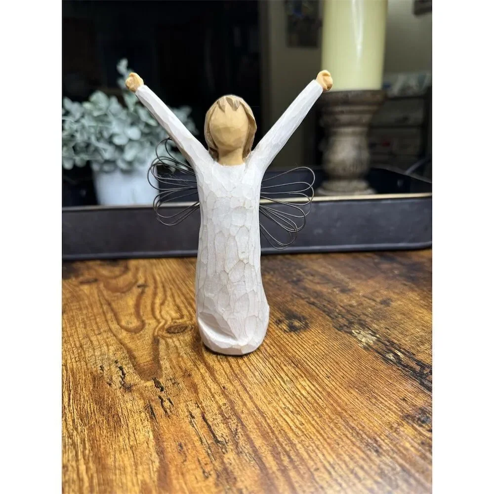 Willow Tree Courage Angel Figure 2004 Susan Lordi